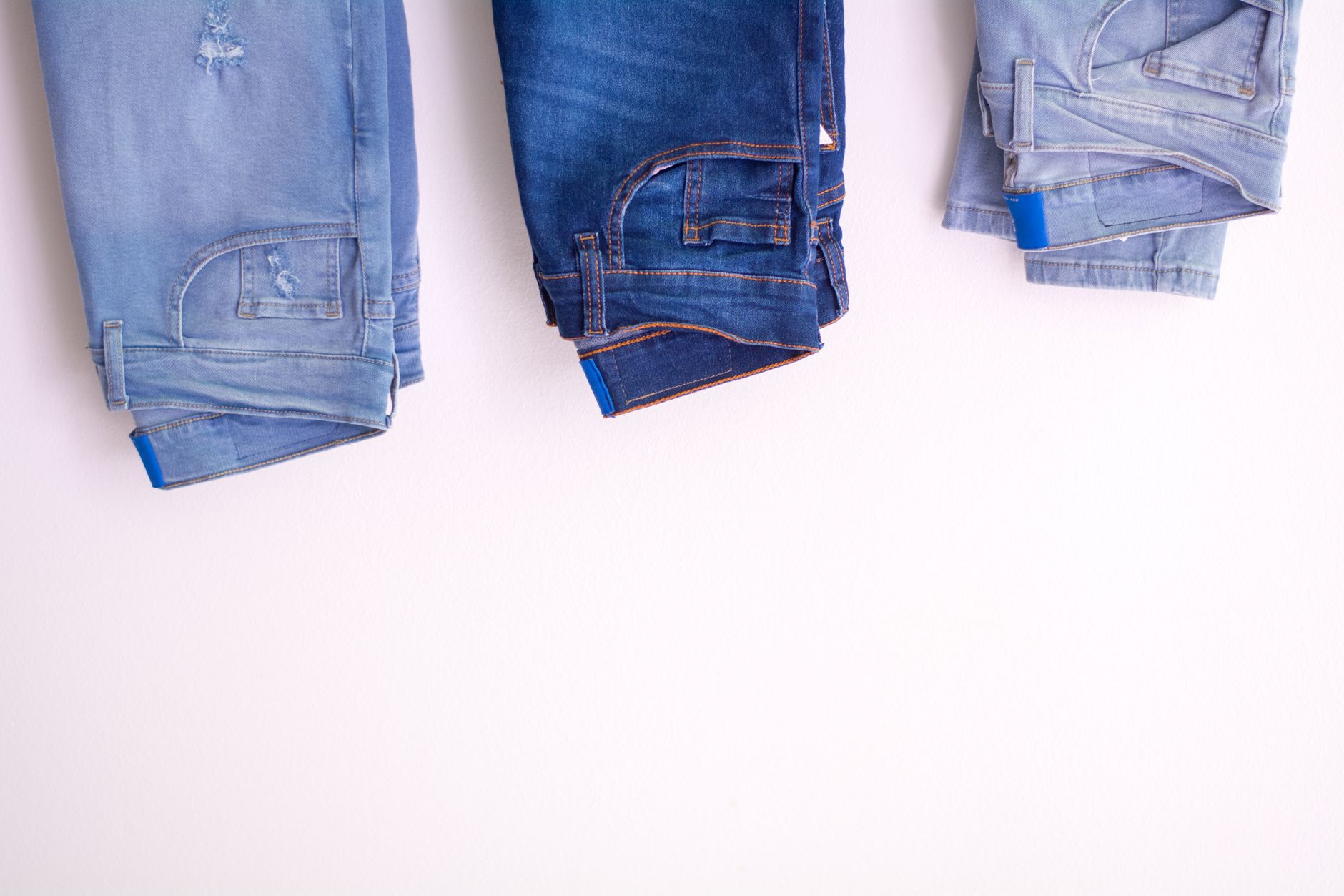 Coupe de pantalon : droite, fuselée ou ample